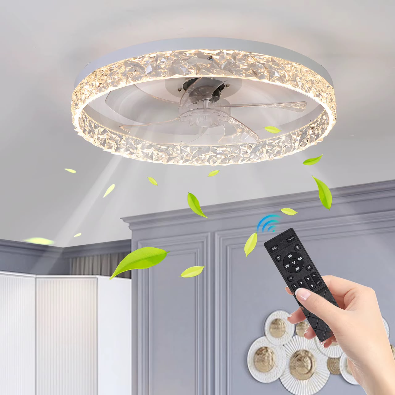 Ventilateur de Plafond et Décoration Lumière